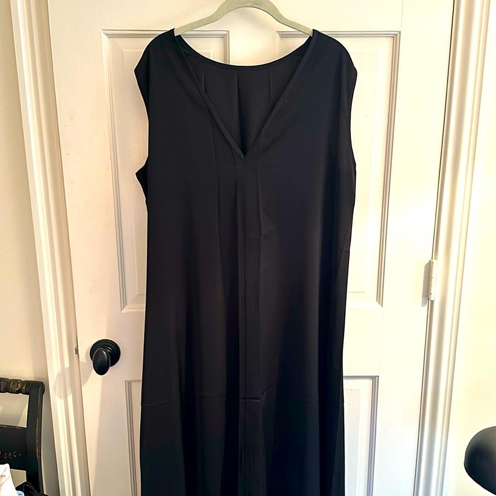 Uoozee Loose sleeveless v back maxi dress